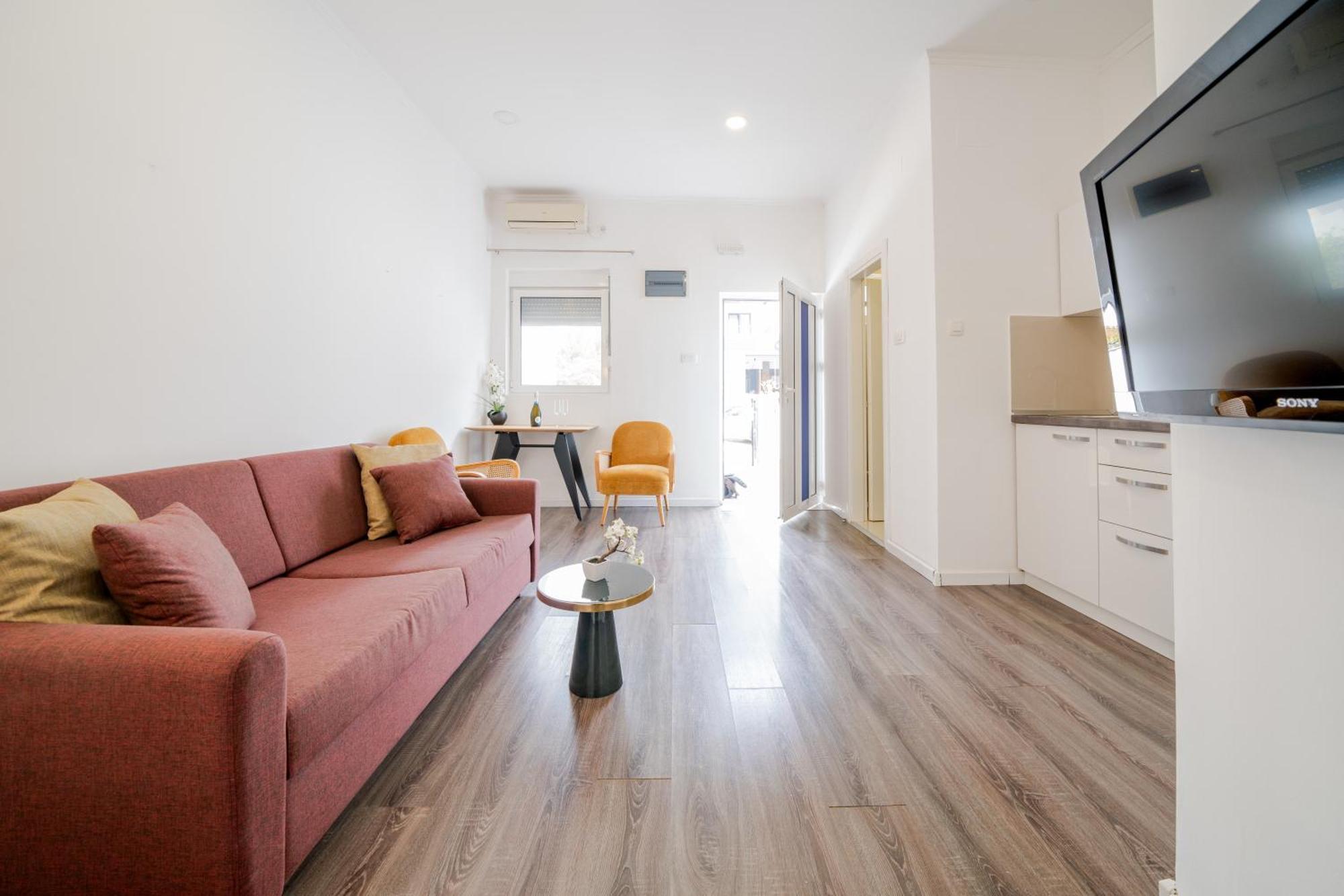 Hotel Millennium By Aycon Μπούντβα Δωμάτιο φωτογραφία