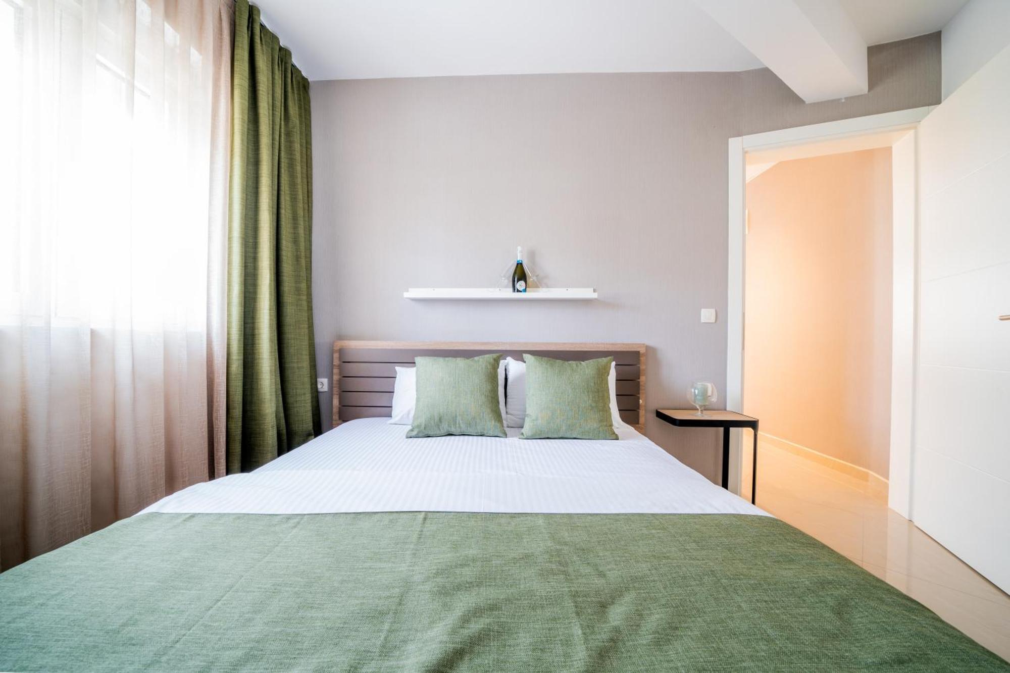 Hotel Millennium By Aycon Μπούντβα Δωμάτιο φωτογραφία