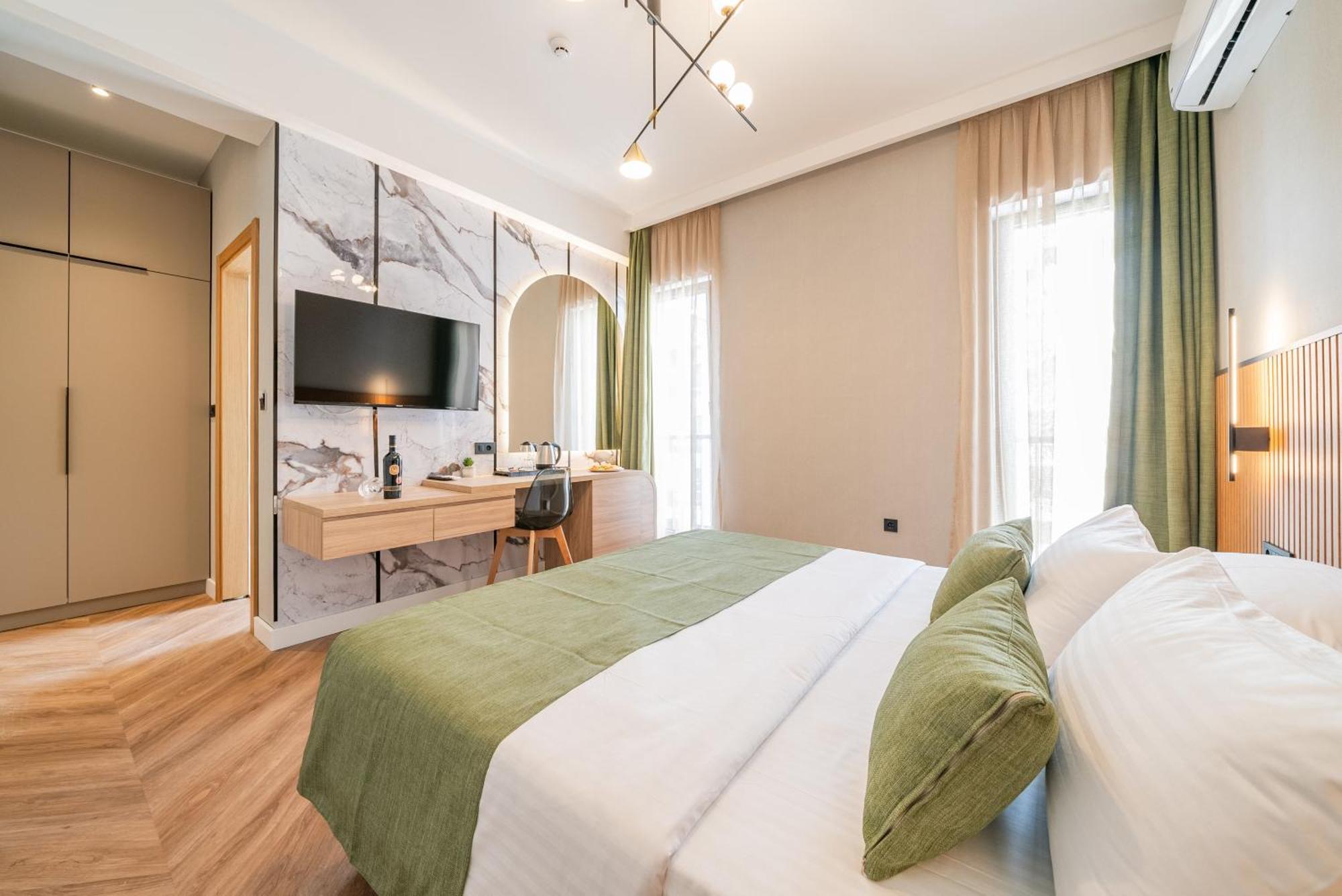 Hotel Millennium By Aycon Μπούντβα Δωμάτιο φωτογραφία